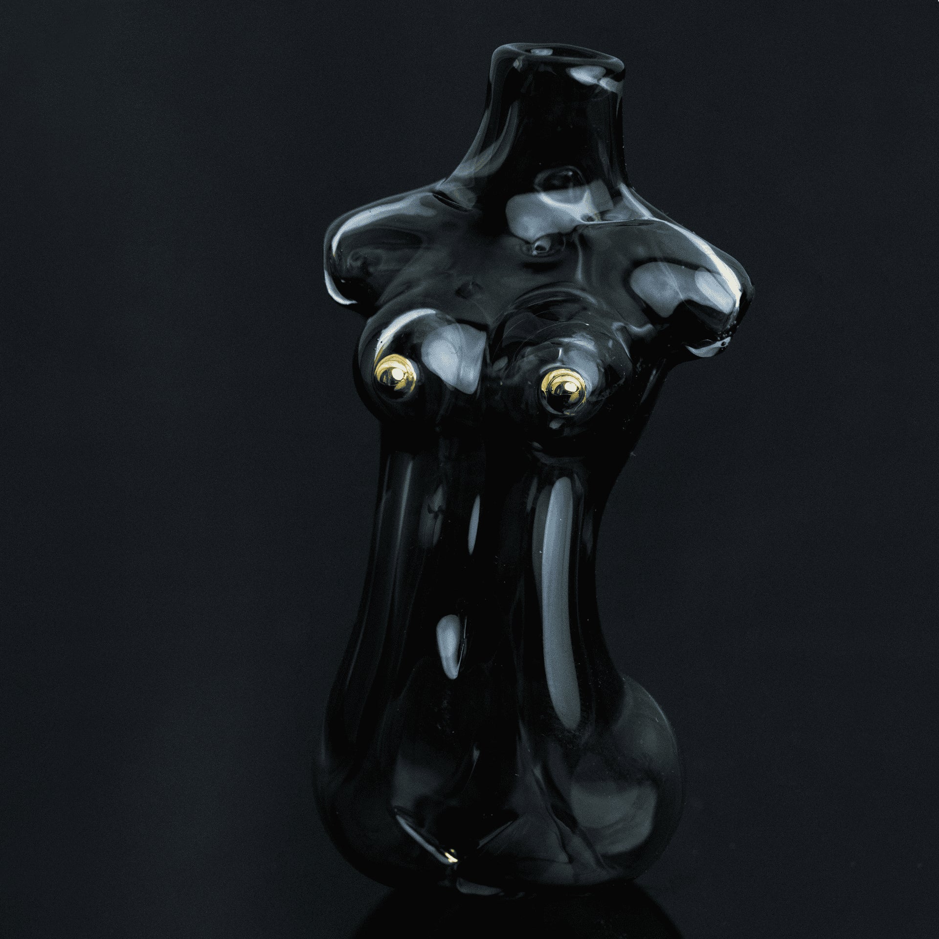 artisan-crafted design of the Large Mushroom Rig by Glasshole (2023)