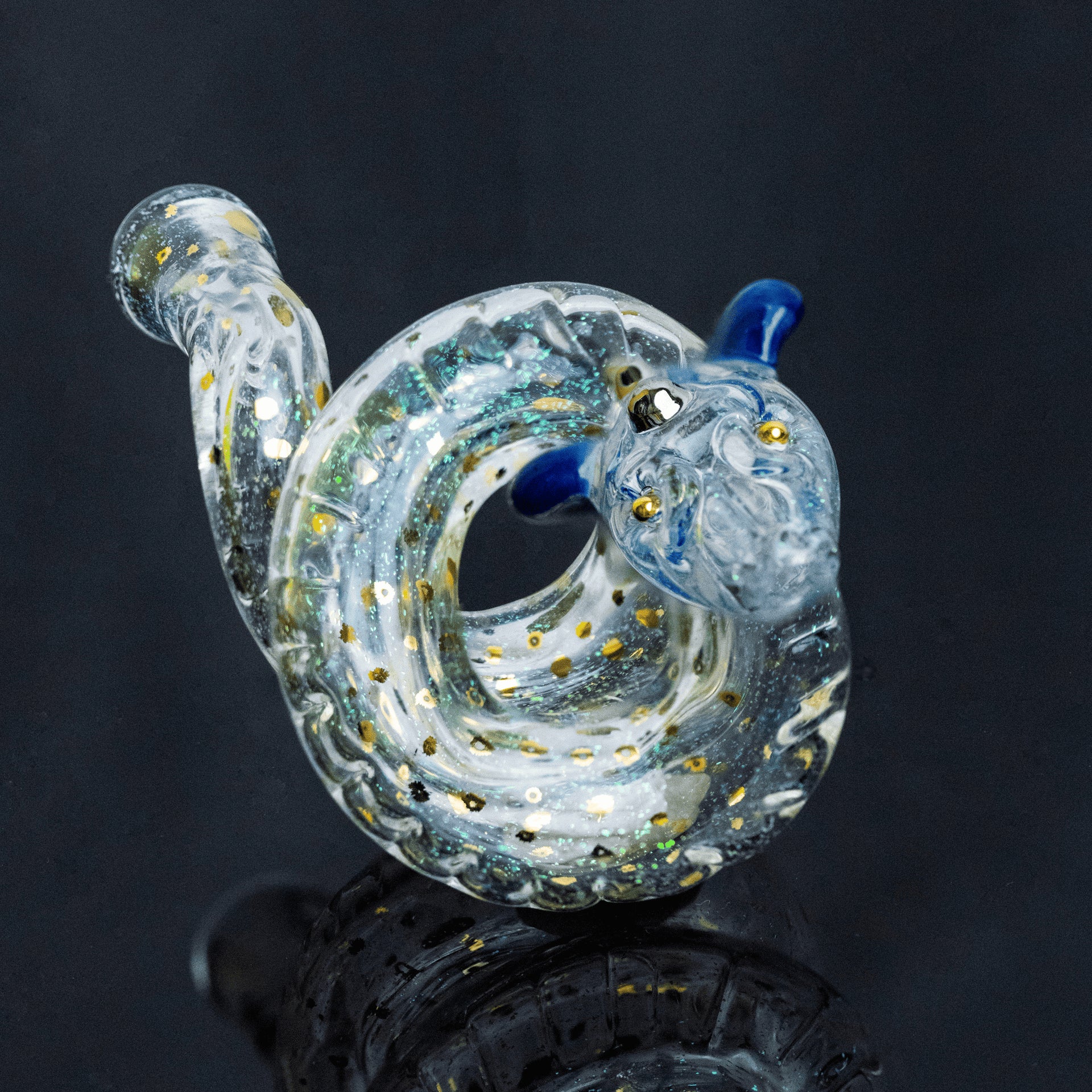 artisan-crafted design of the Large Mushroom Rig by Glasshole (2023)