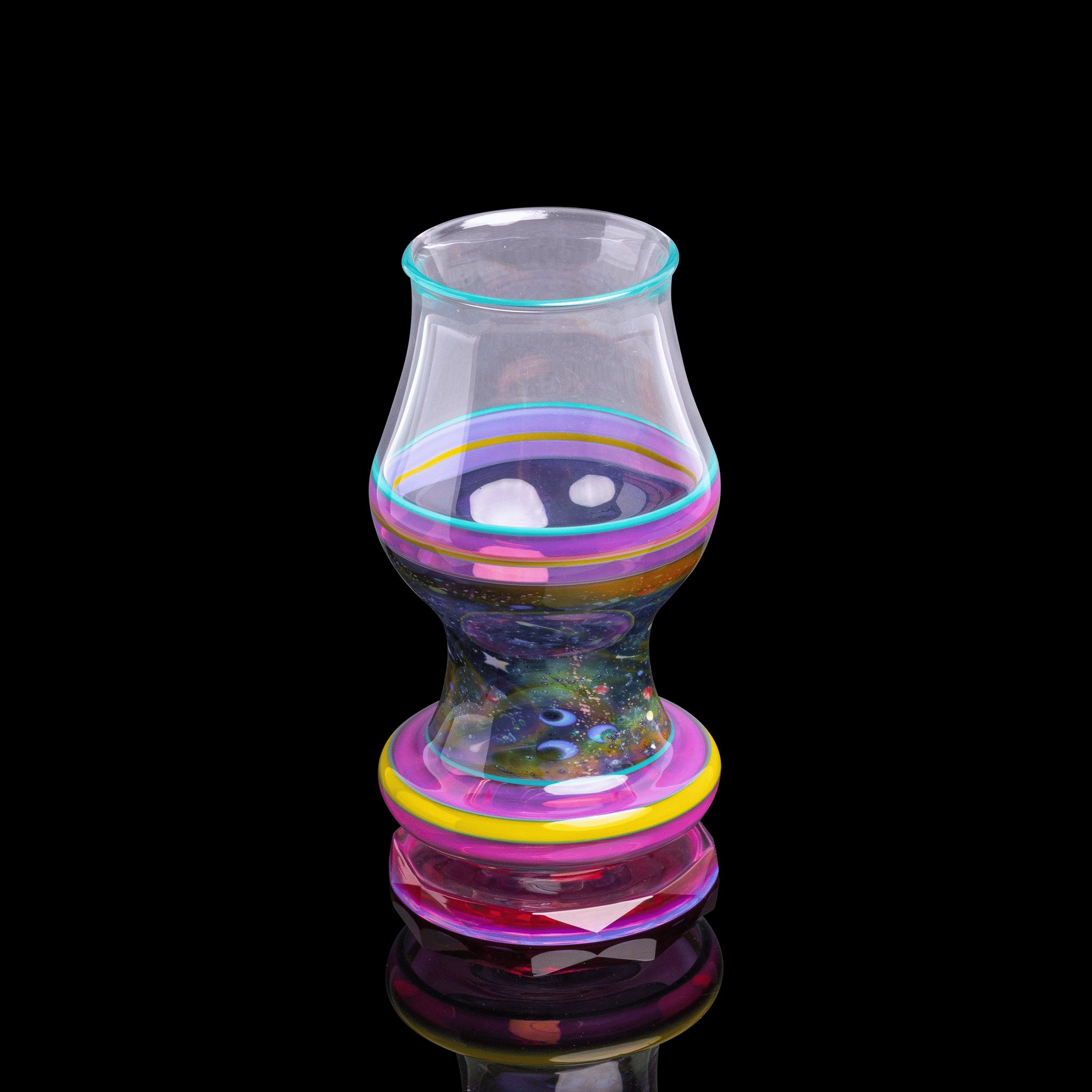 artisan-crafted design of the Large Mushroom Rig by Glasshole (2023)