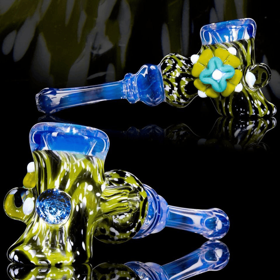 artisan-crafted design of the Large Mushroom Rig by Glasshole (2023)