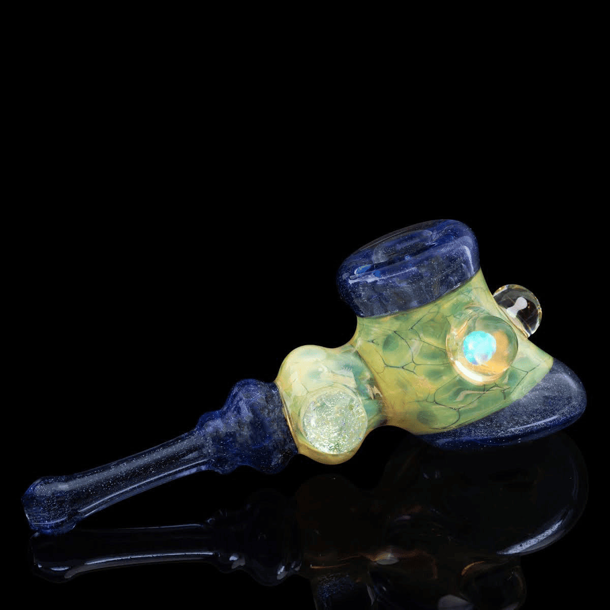 artisan-crafted design of the Large Mushroom Rig by Glasshole (2023)
