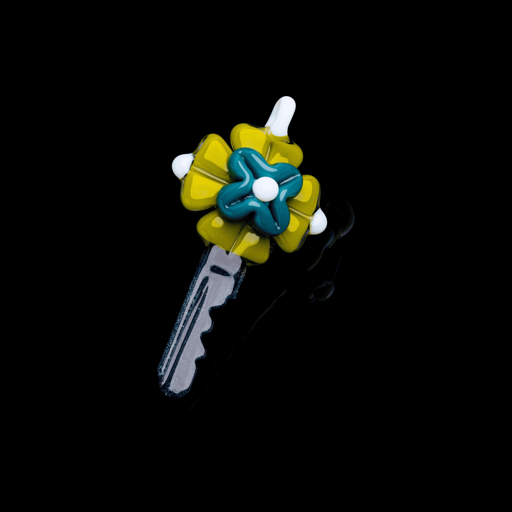 artisan-crafted design of the Large Mushroom Rig by Glasshole (2023)