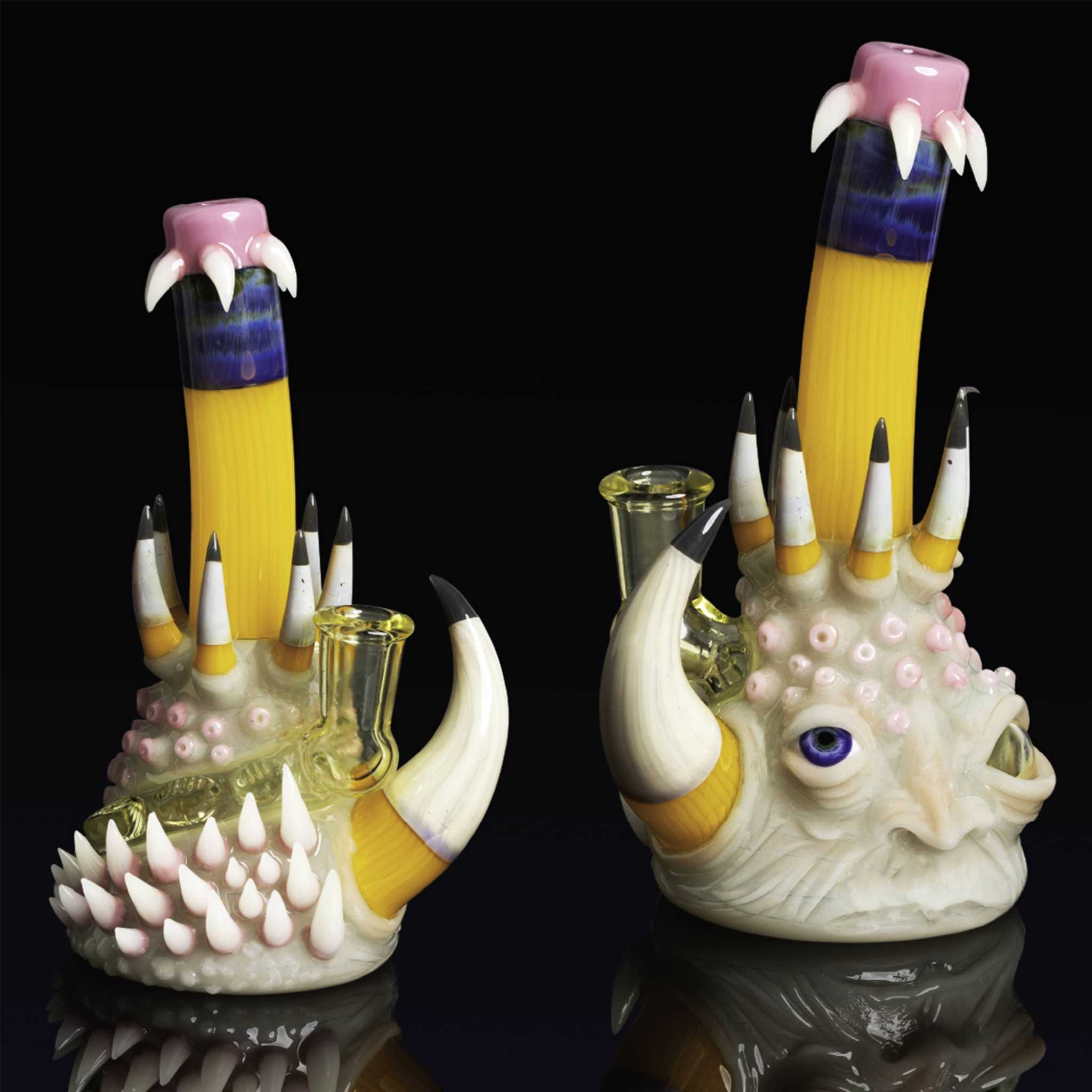 artisan-crafted design of the Large Mushroom Rig by Glasshole (2023)