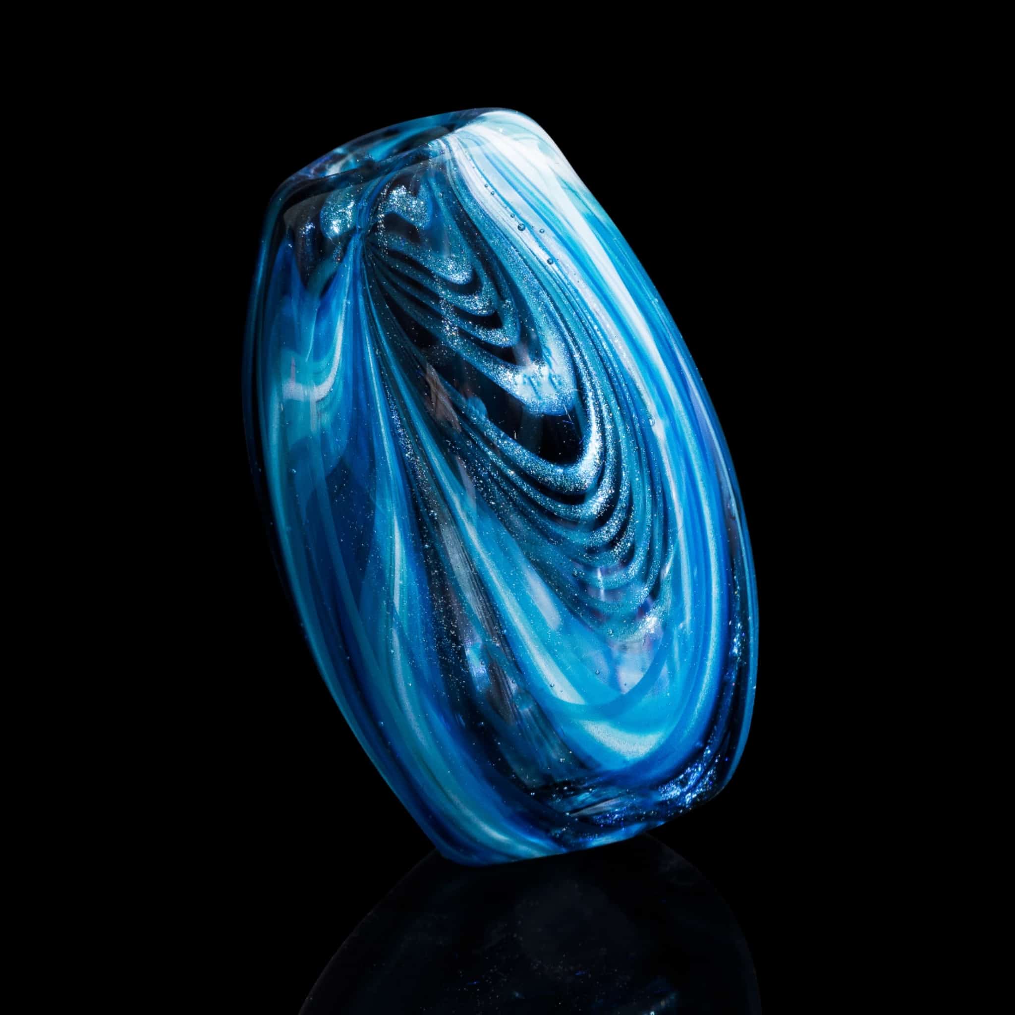artisan-crafted design of the Large Mushroom Rig by Glasshole (2023)