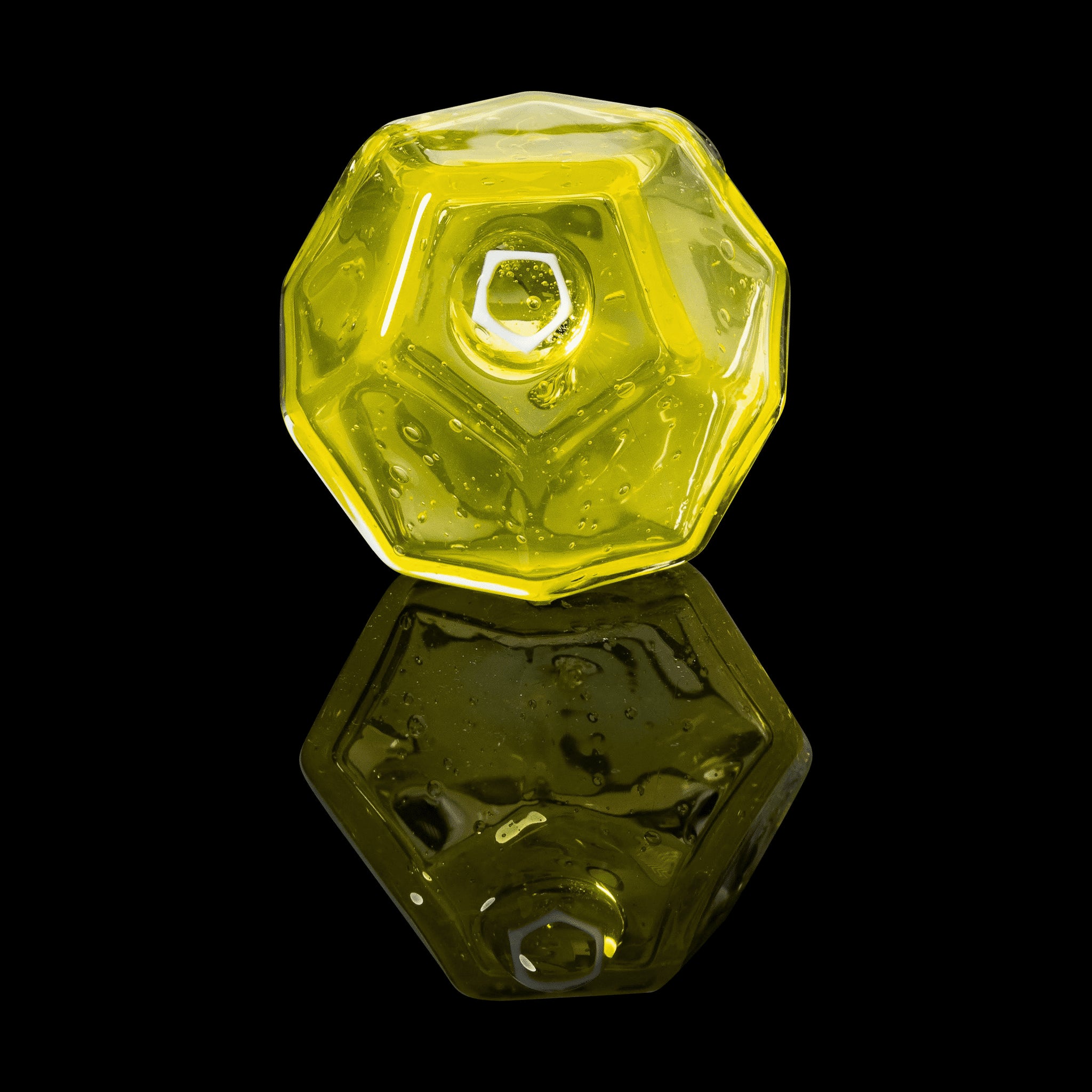 artisan-crafted design of the Large Mushroom Rig by Glasshole (2023)