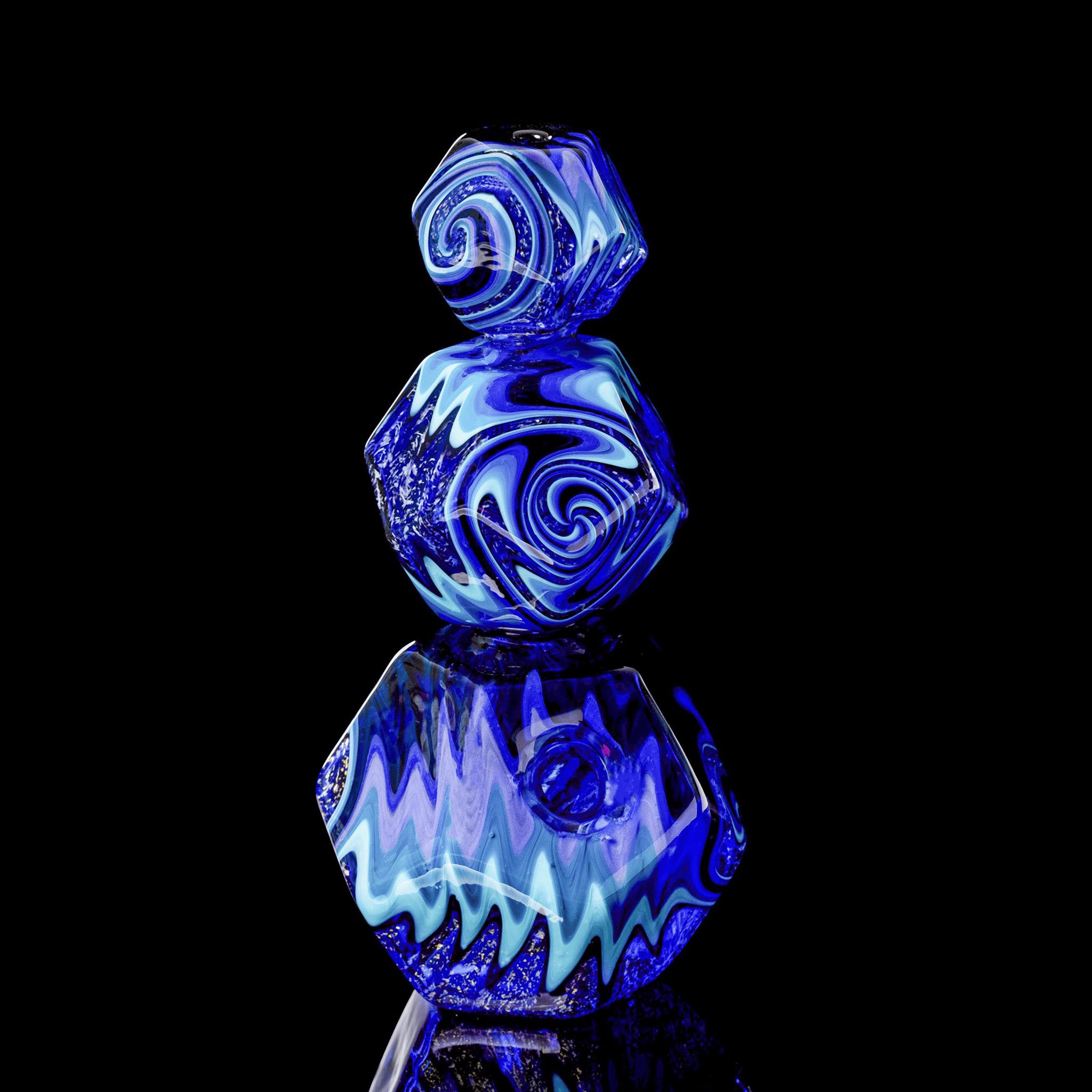 artisan-crafted design of the Large Mushroom Rig by Glasshole (2023)