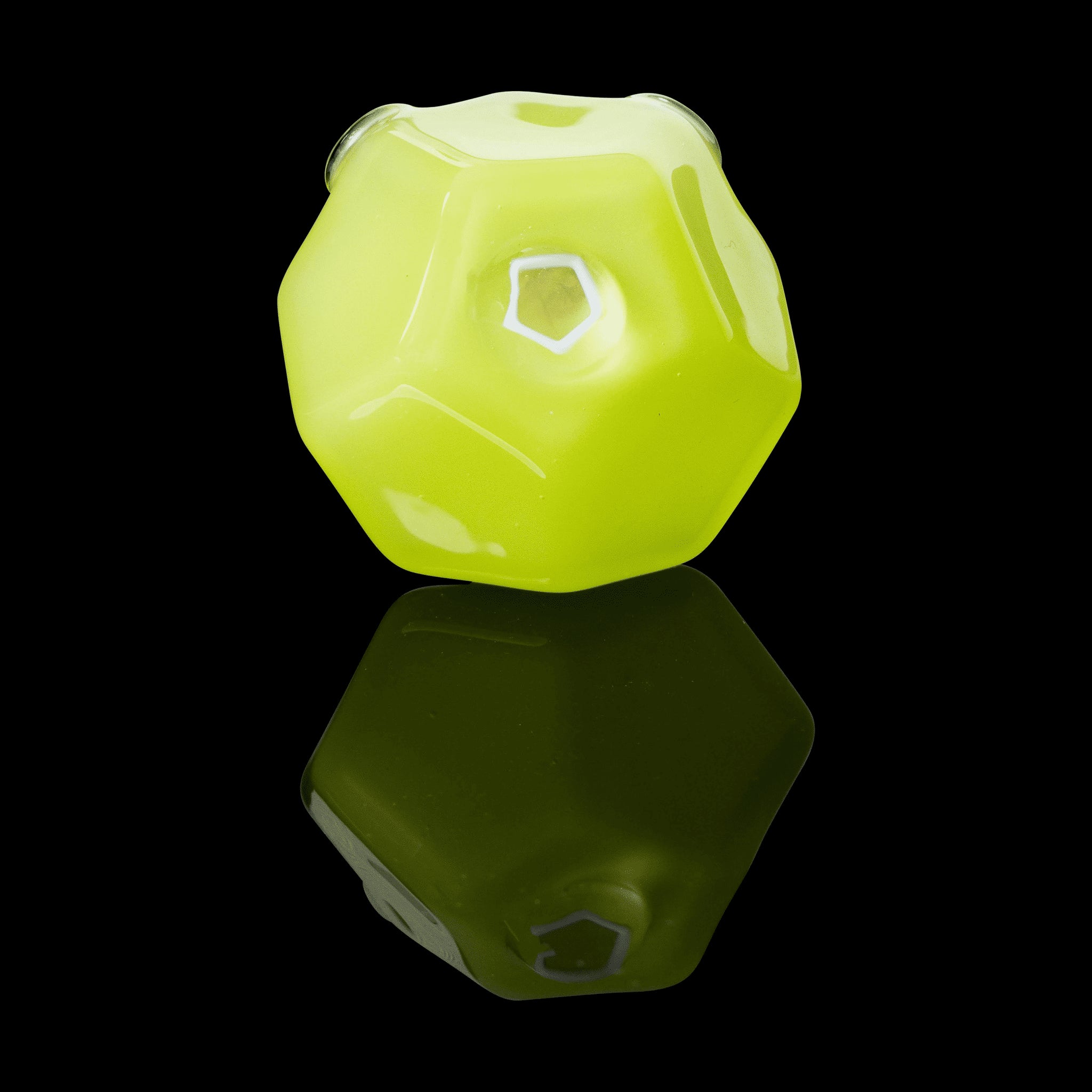 artisan-crafted design of the Large Mushroom Rig by Glasshole (2023)