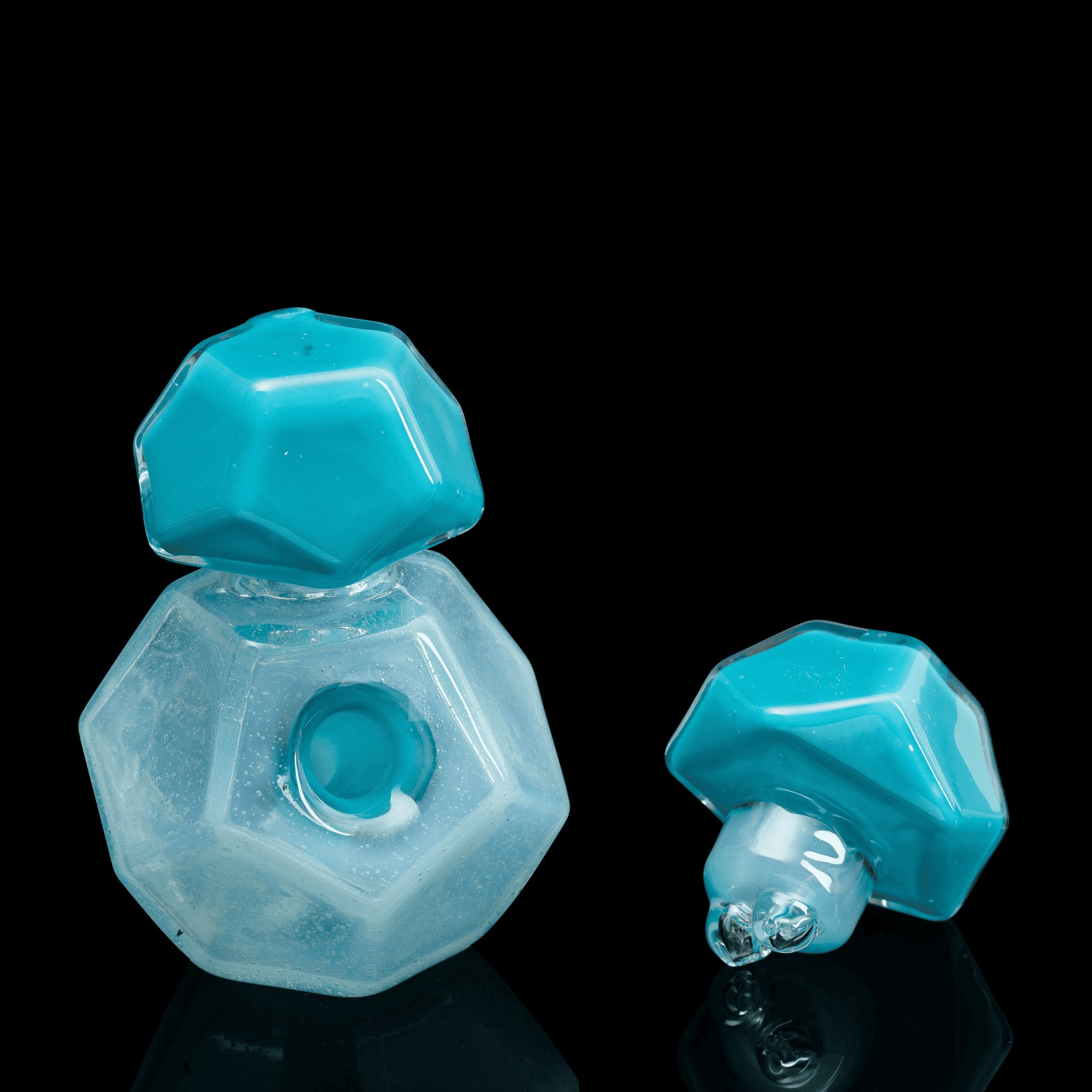 artisan-crafted design of the Large Mushroom Rig by Glasshole (2023)