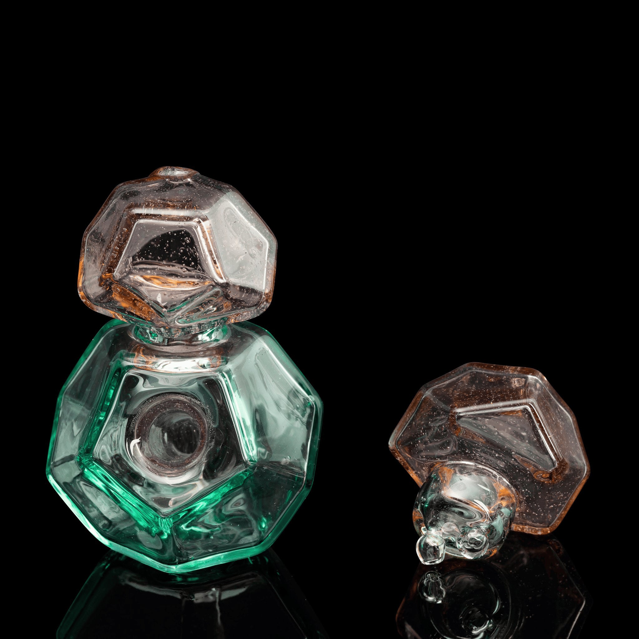 artisan-crafted design of the Large Mushroom Rig by Glasshole (2023)