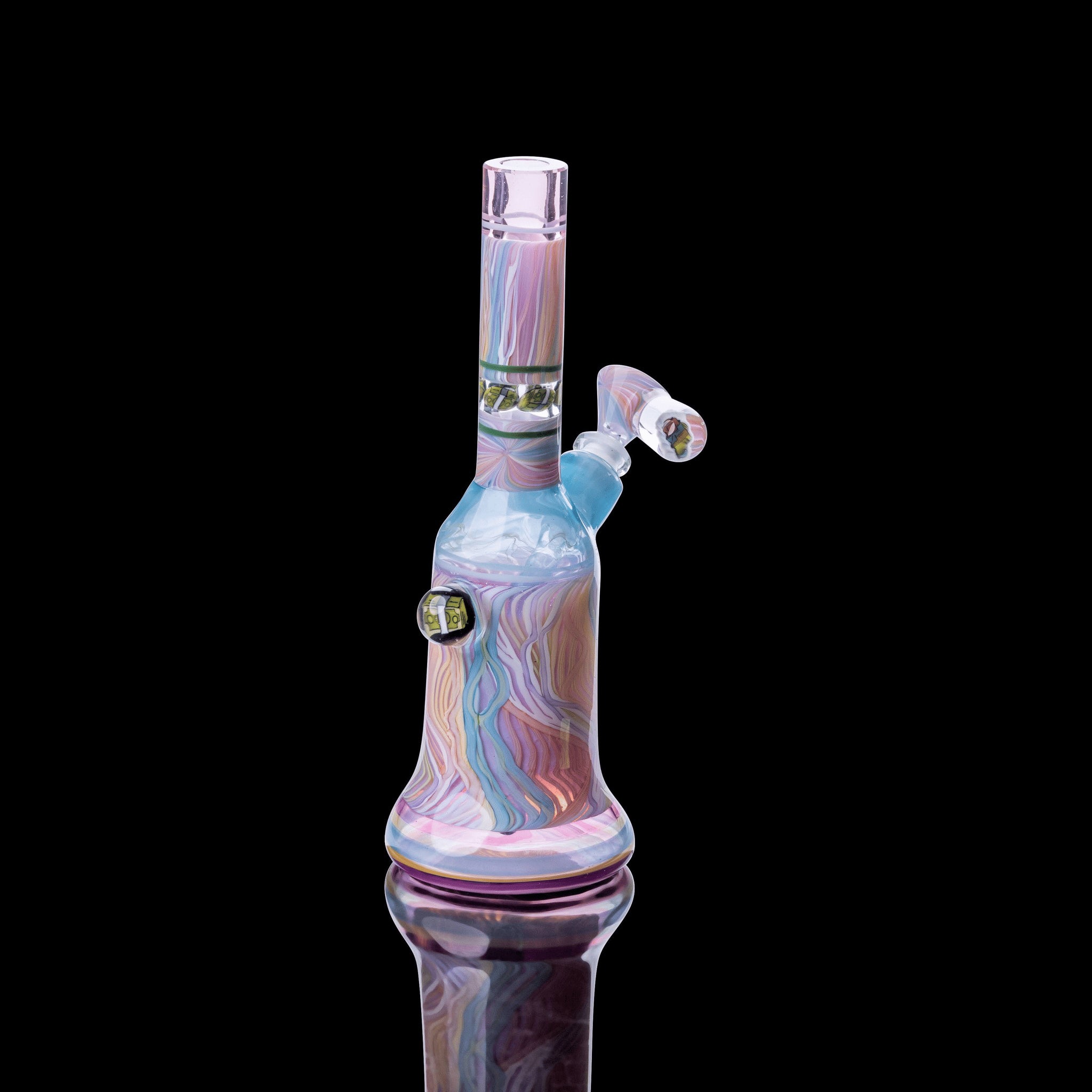artisan-crafted design of the Large Mushroom Rig by Glasshole (2023)