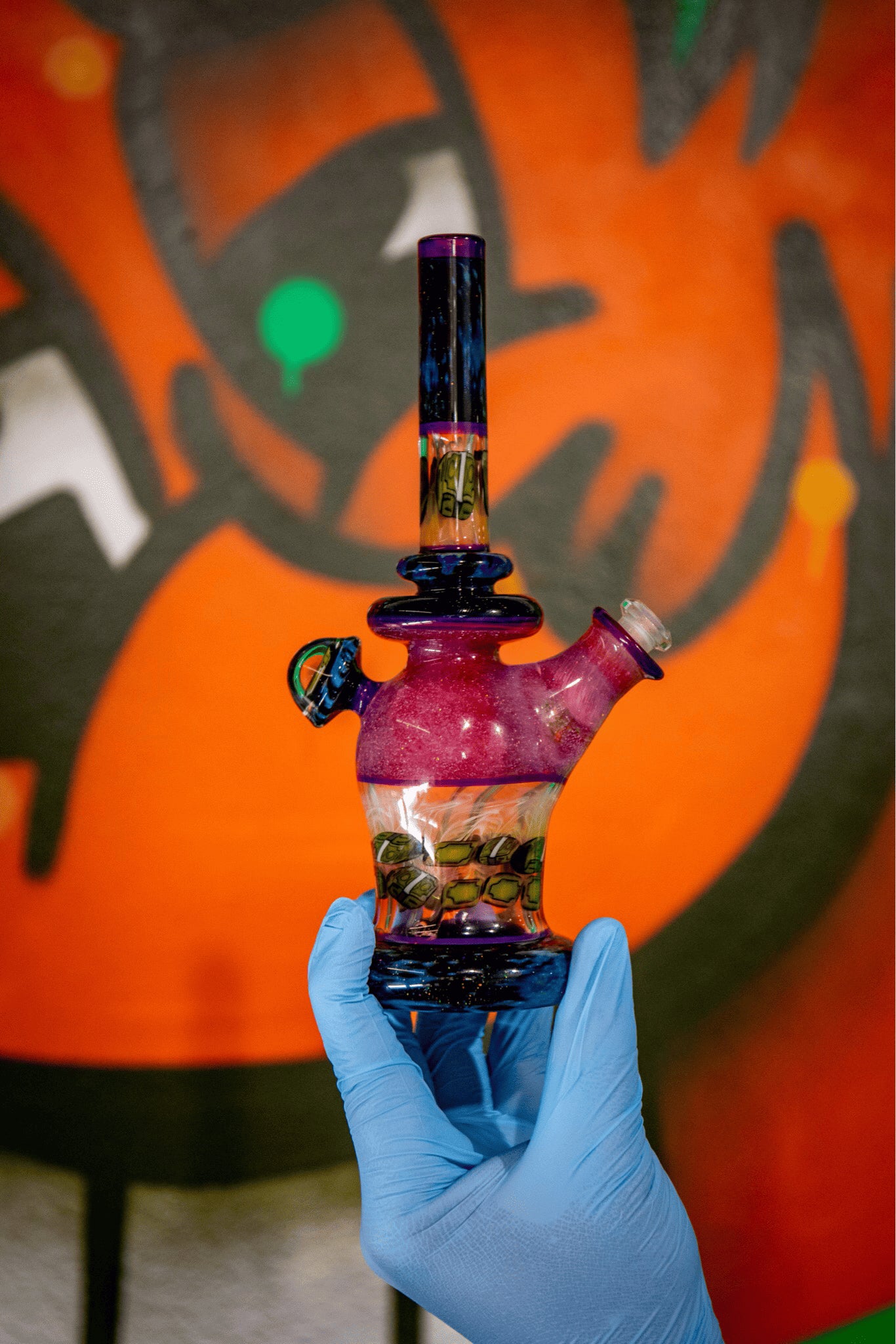 artisan-crafted design of the Large Mushroom Rig by Glasshole (2023)