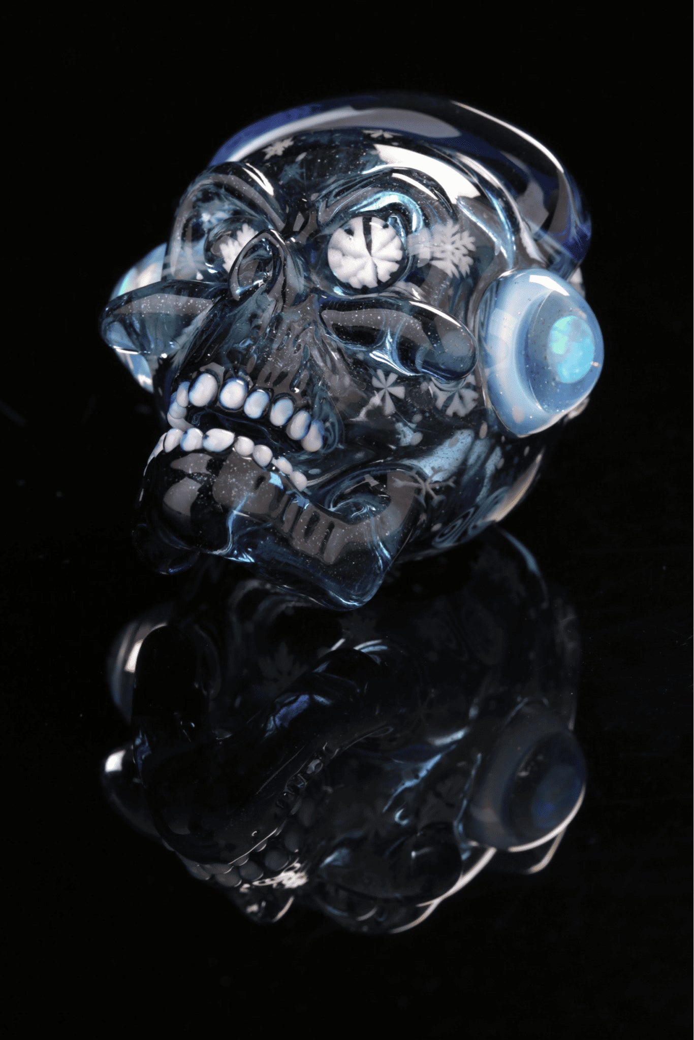 artisan-crafted design of the Large Mushroom Rig by Glasshole (2023)