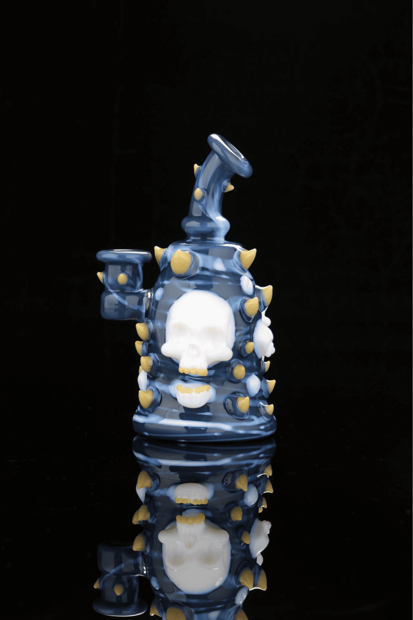 artisan-crafted design of the Large Mushroom Rig by Glasshole (2023)