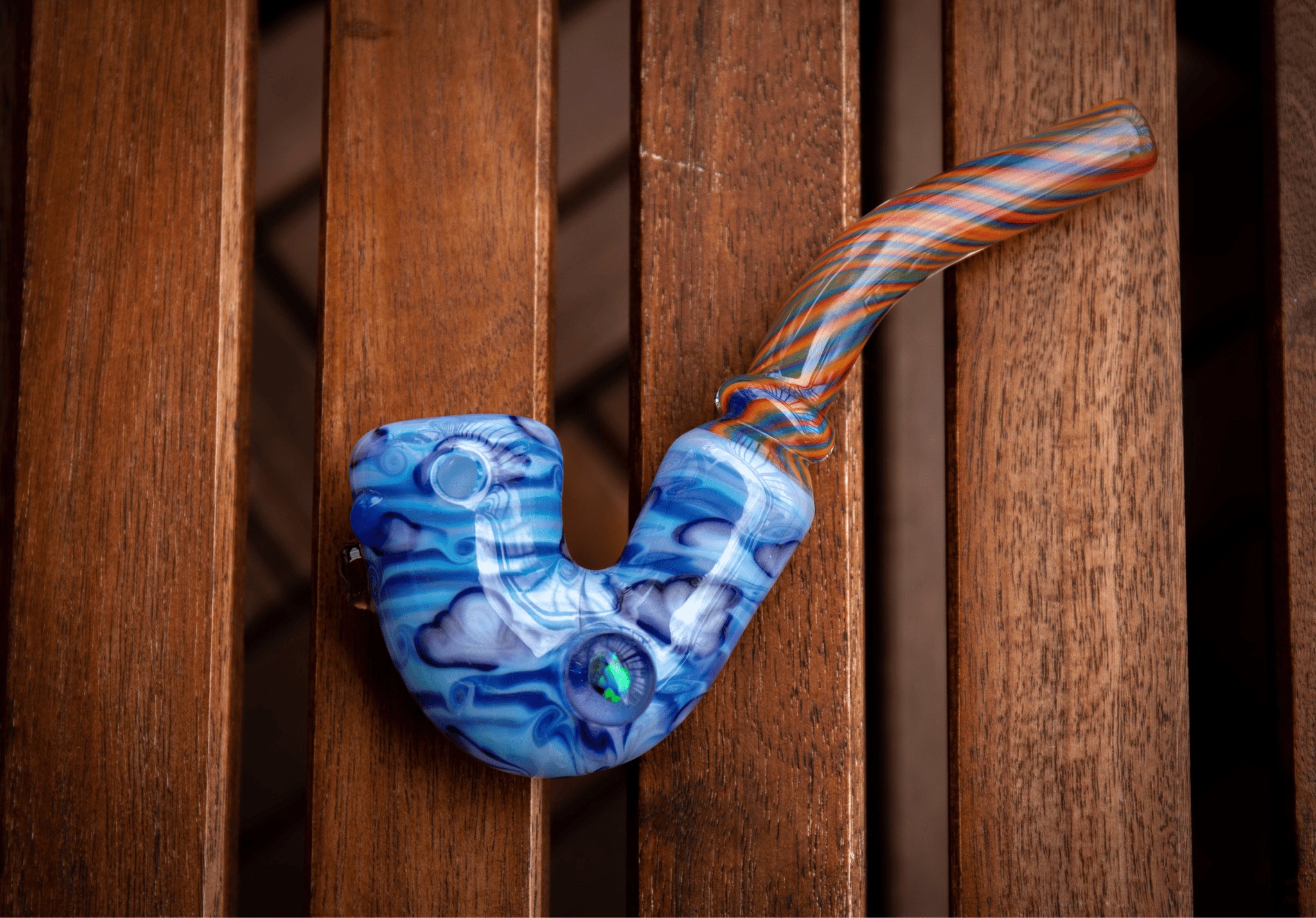 artisan-crafted design of the Large Mushroom Rig by Glasshole (2023)