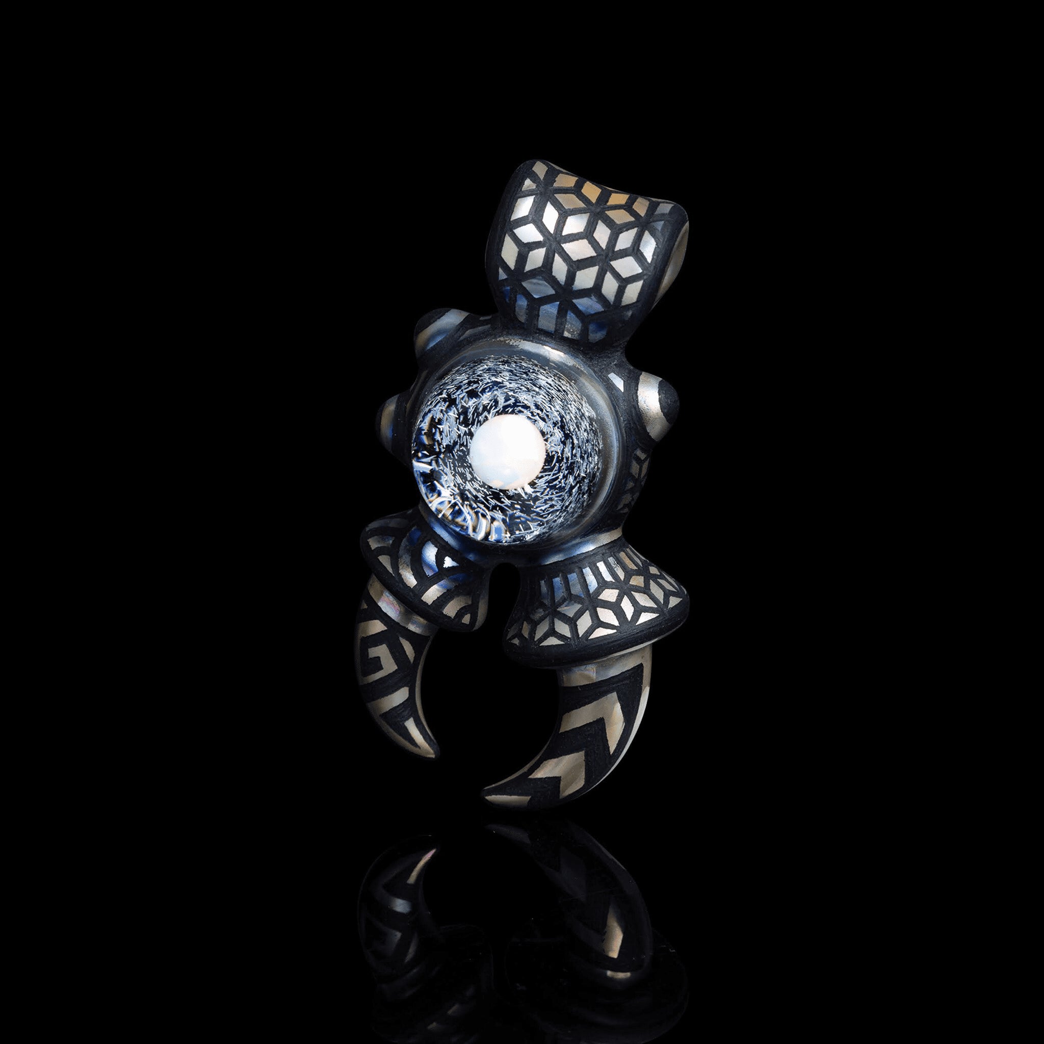 artisan-crafted design of the Large Mushroom Rig by Glasshole (2023)