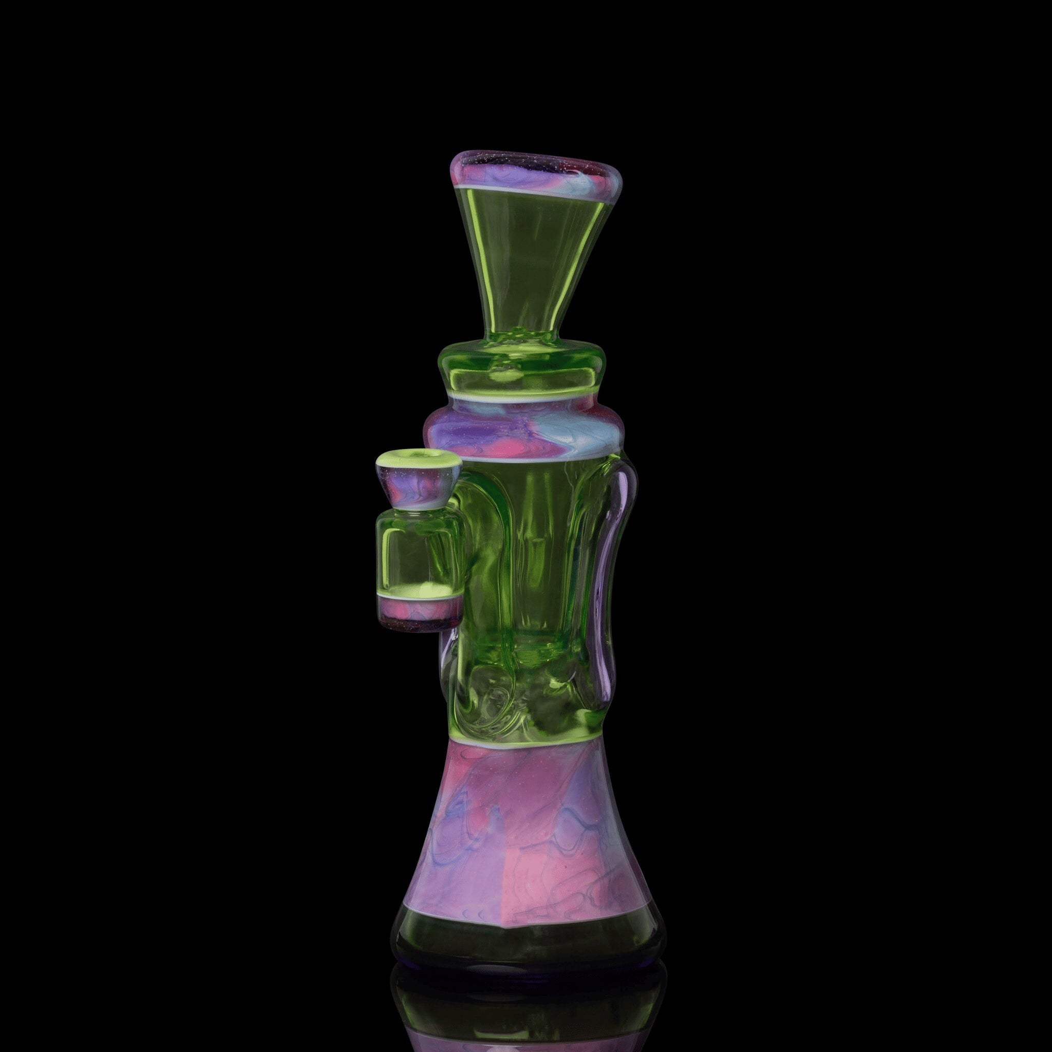 artisan-crafted design of the Large Mushroom Rig by Glasshole (2023)